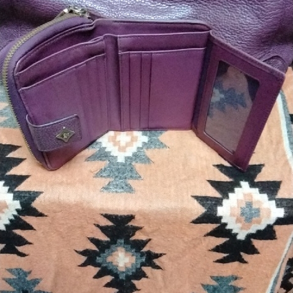 MCM Purple Drawstring Bucket Bag And Matching Wallet Set - Picture 6 of 14